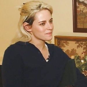 Meet your Posher, Eva